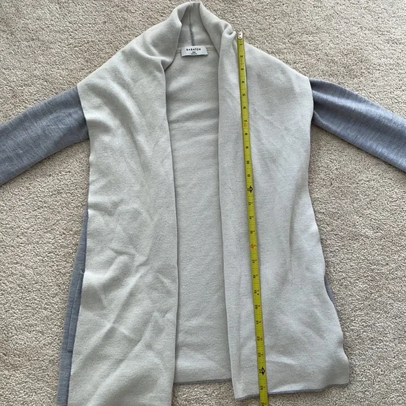 Aritzia Two-Tone Light Gray and Cream Open Front Cardigan - Picture 10 of 11